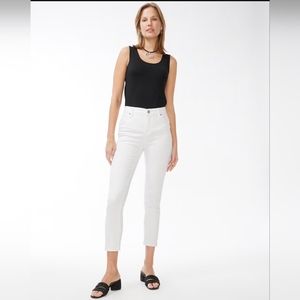 CHICO'S So Slimming Girlfriend ankle jean‎